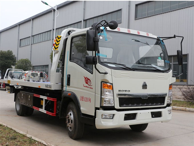 Feuergebühren-Tow Truck Wrecker Road Recovery Fahrzeug-Euro 2 Sinotruck