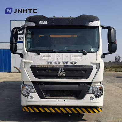 Asphalt-Sprüher-LKW 4x2 HOWO A7 H5 8cbm intelligenter gefahren