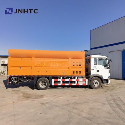 Asphalt-Sprüher-LKW 4x2 HOWO A7 H5 8cbm intelligenter gefahren
