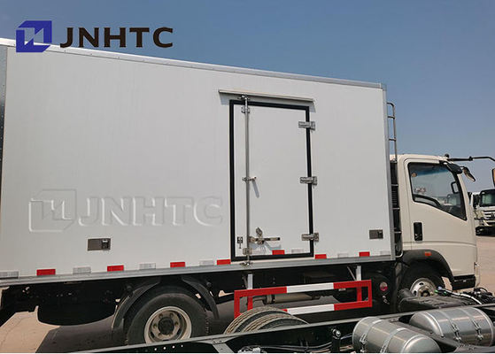 Kühlfahrzeuge SINOTRUCK Howo 4x2 für Fleisch 266hp