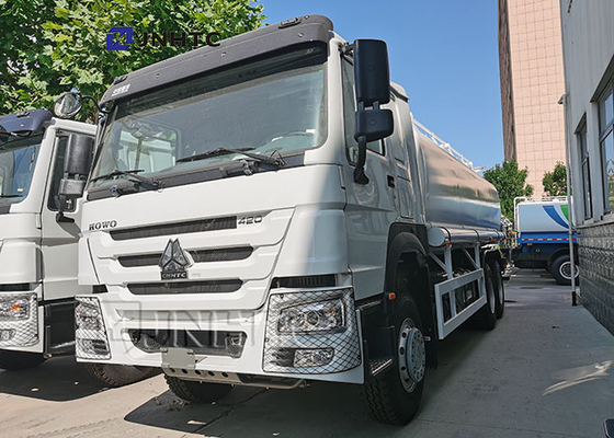 Behälter des Wasser-20m3, der LKW Sinotruk Howo 6x4 besprüht