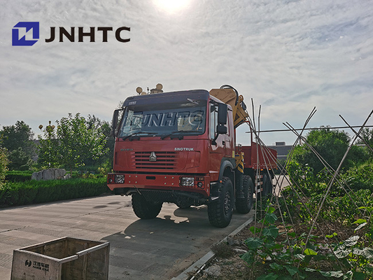 Sinotruck Howo 8x8 aller Rad-Antriebs-Fracht-LKW mit Kränen 30t 13t
