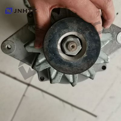 28V 45A Sinotruk Ersatzteile 2230548C JFZB2418X-L Lichtmaschine Generator