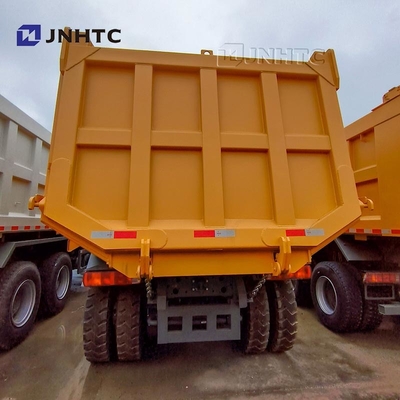 Sinotruck Bergbaudump Truck Tipper 10 Räder 50 Tonnen Kohle in die DR Kongo