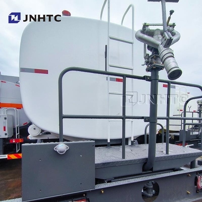 Neues Produkt Sinotruk Howo Wasserbehälter 8X4 400PS 10 Reifen Wasserbehälter Hot Sale