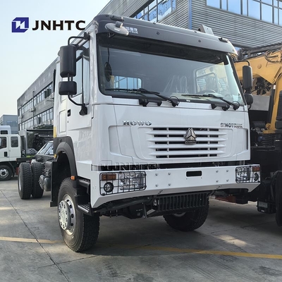Bester HOWO Diesel-Lkw 4x4 6 Räder Chassis mit Kran hoher Qualität