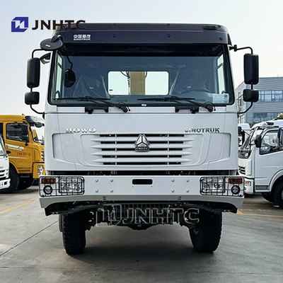 SINOTRUK HOWO Diesel-Lkw 4x4 6 Räder Chassis mit Kran niedriger Preis