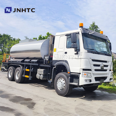 HOWO Intelligenter Bitumenverbreiter Asphaltsprühgeräte Lastwagen 6X4 336HP zum Verkauf