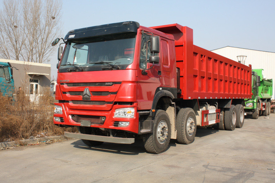 Räder 50T 12 roter Hochleistungskipplaster Sinotruk Howo 8x4 mit 30M3 der Kapazität LHD