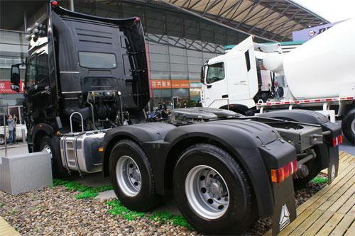 Primärantrieb-LKW SINOTRUK Howo A7 G mit hohem Dach-Fahrerhaus-Euro 2 für halb Anhänger