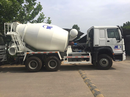 Mischer-Tankwagen Sinotruk Howo7 6x4 8M3 weiße Kabine Farbehw76