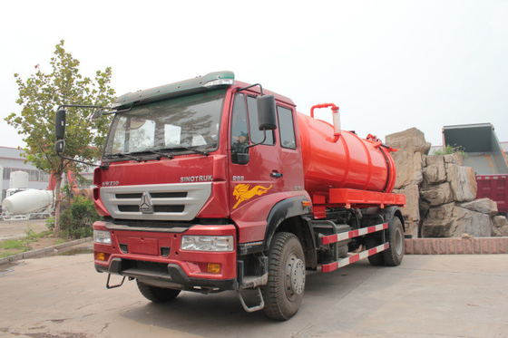 Abwasser-Saug-LKW Sinotruk SWZ 4×2 266 Pferdestärken 16 Tonnen 6 ladend dreht sich