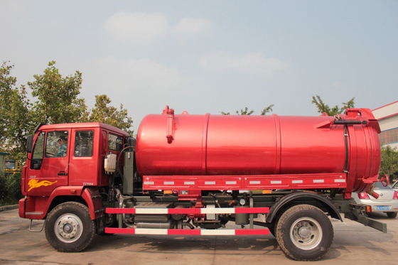 4x2 Sinotruk Howo7 Behälter-Kapazität des Abwasser-Saug-LKW-10M3 in der roten Farbe