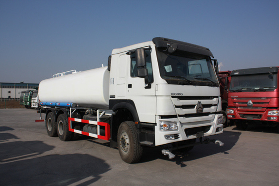 HOWO-Wasser-Tankwagen 6 x 4 336HP besprühen Euro II Breite 14-18mm