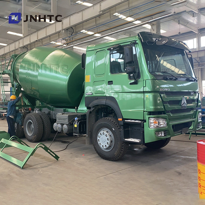 Hot HOWO Betonmischfahrzeug 6x4 10 Räder Kapazität Zementmischfahrzeug Montierte Betonmischer Pumpenfahrzeug