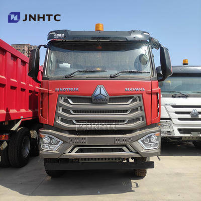 Neuer und gebrauchter Sinotruck HOWO Nx 8X4 50 Tonnen neuer Lkw mit Tarpaulin