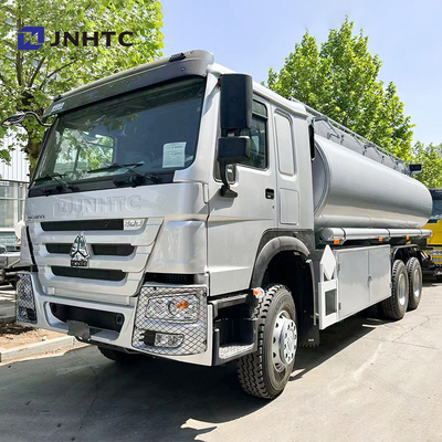 Sinotruk Howo Öl Tankwagen 6X4 400 PS LHD Diesel Brennstoff Öl Tankwagen guter Preis