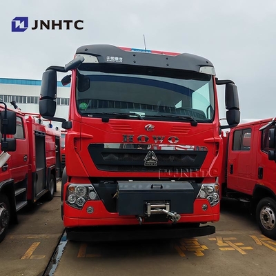 Howo TX Feuerwehrfahrzeug 5000L Wasser Schaum Tanker 4X4 mit Kranfahrzeug