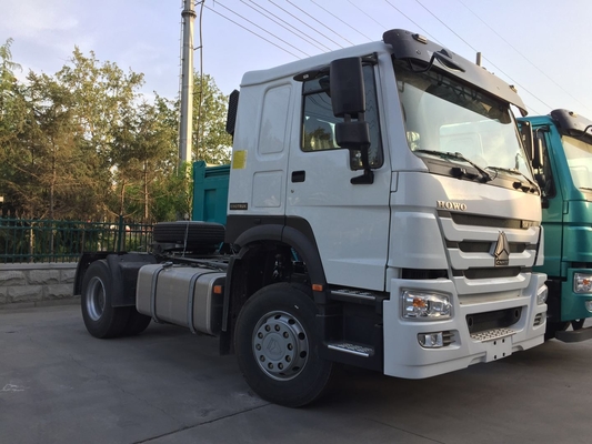 Schwerer Rad 336HP 400L Primärantrieb-LKW Sinotruk Howo 4x2 6 Kraftstofftank