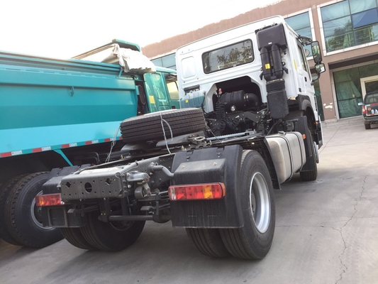 Schwerer Rad 336HP 400L Primärantrieb-LKW Sinotruk Howo 4x2 6 Kraftstofftank