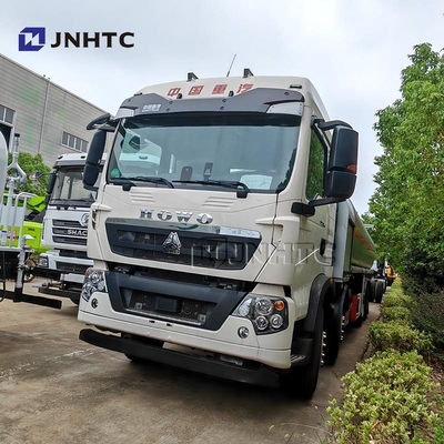 SINOTRUK HOWO Kraftstoffbehälter 8X4 Antriebsrad Euro 3 Emission Standardölbehälter Tankwagen Tankwagen