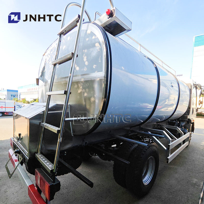 Sinotruk Howo 4x2 Leichtbrennstofföl-Tankwagen 4200 Liter Dieselöl-Tankwagen