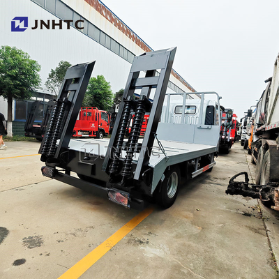 Warm verkaufte Leichtbaufahrzeuge 4x2 6 Tonnen LHD China Flatbed Rollback Road Wreckers Schleppplattform Lkw