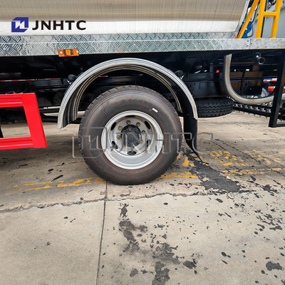 Warmemulgierte HOWO 7000 Liter Asphaltvertreiber Lkw-Sprecher Bitumen-Sprühfahrzeug