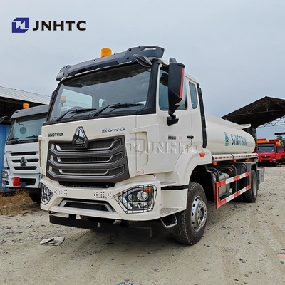 Howo NX Wasseranker Truck 4x2 200-380 PS Fahrrad Sprinkler Tank Truck Good Price