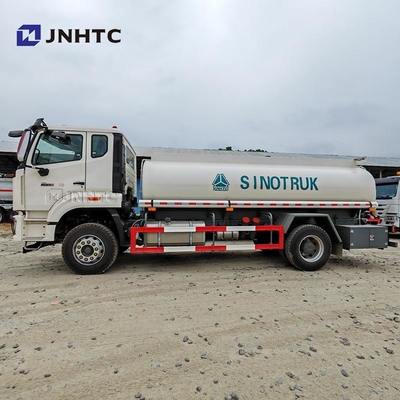 Howo NX Wasseranker Truck 4x2 200-380 PS Fahrrad Sprinkler Tank Truck Good Price