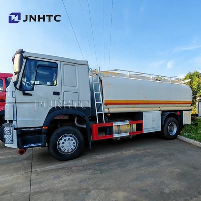 Howo Öltankwagen 4X2 266 PS 30000 Liter Kraftstofftransport Kraftstofftanks
