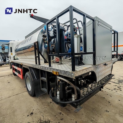 Shacman Asphalt Sprühen Ausrüstung Lastwagen 4X2 160HP Intelligente Bitumen-Spreader zum Verkauf
