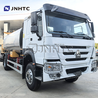 Neuer Sinotruk Howo 6 Räder Kraftstoff Tankwagen 10000 Liter Öl Tanker mit Beruf anpassen