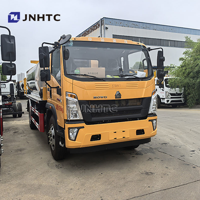 HOWO 6 Rad Asphalt Bitumen Verteiler Bitumen Sprüher Lastwagen zum Verkauf