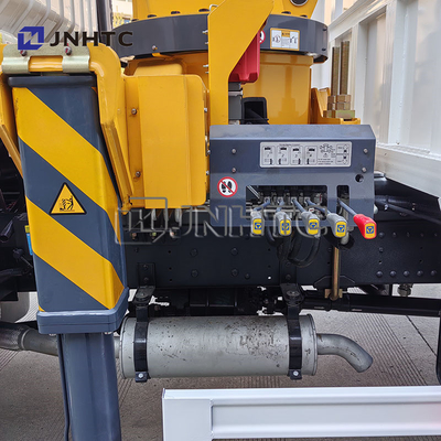 Howo Light Mini 4*4 6 Räder Doppelreihekabine Lastwagen mit Teleskop-Boom-Kranen 8 Tonnen Montierter Kran Lastwagen