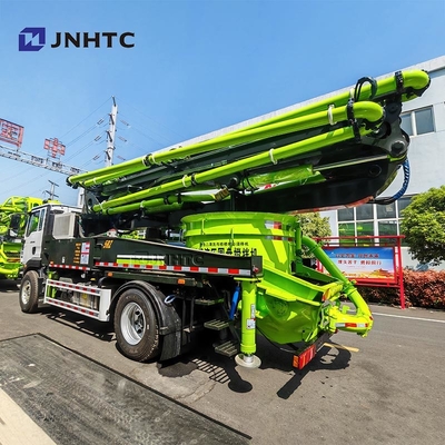 Sinotruk Schwerer 47m 6X4 Montierter Betonpumpenwagen mit Hydraulikscheibenmischer