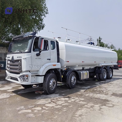 Howo NX Wasser Trnasporting Truck 8X4 380HP 12 Räder aus China Wasser Tank Truck