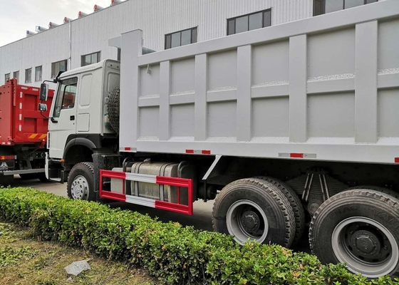 Weißer Hochleistungskipplaster Sinotruk howo7 6x4