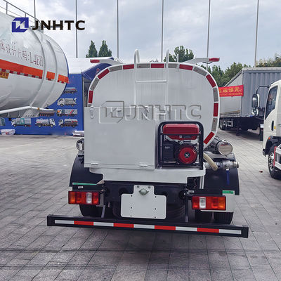 Leichter Sinotruk HOWO 4X2 5 Cbm Wassertransporter / Wasserwagen