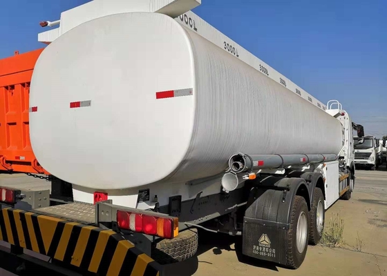 Brennstoff-Tankwagen SINOTRUK HOWO A7 10 371hp 6x4 dreht die Kapazität 21cbm