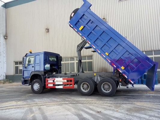 Berühmter Kipplaster SINOTRUK HOWO 6*4, Dieselkraftstoff-Art schwere Handels-LKWs