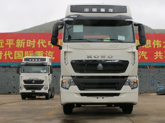 Weißer Primärantrieb-LKW-Traktor-Kopf 336HP ZZ4257S3248V SINOTRUK HOWO 4X2