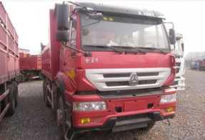 Schwergut-LKW-rote weiße schwarze Farbdieselkraftstoff-Stahlart SINOTRUK SWZ 6X4