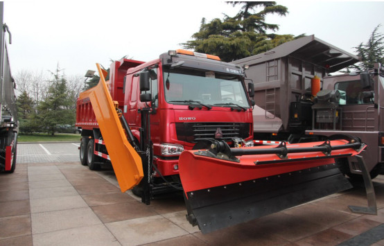 Schnee-Reinigungs-LKW-Vorderachse HF9/AC16 SINOTRUK HOWO7 6*4 für 25 Tonne