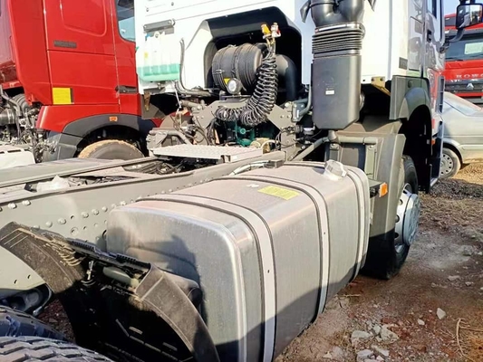 ISO führte HOWO-Traktor-LKW 336HP 375HP 30 Tonnen 50 Tonnen 100 Tonnen 25hp