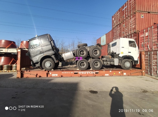 Hand-Antriebs-Traktor-LKW Sinotruk HowoA7 10 des Primärantrieb-420hp LKW gelassene Räder