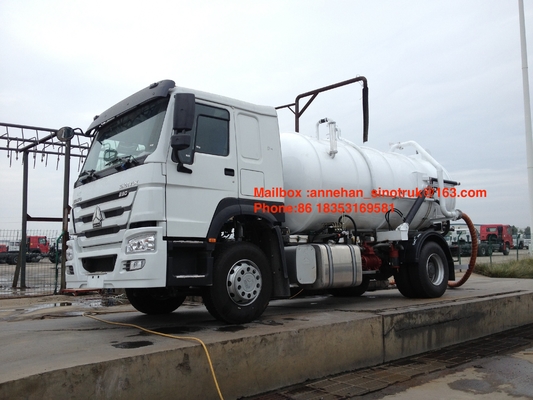 Abwasser-Saug-LKW 10000L-15000L 4X2 6 SINOTRUK HOWO dreht flüssiger Abfall-LKWs