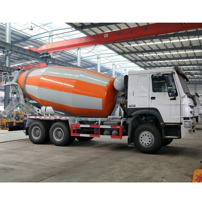 Weißer Mischer-LKW Howo 6x4 Howo, Mischer-Wasser-Behälter