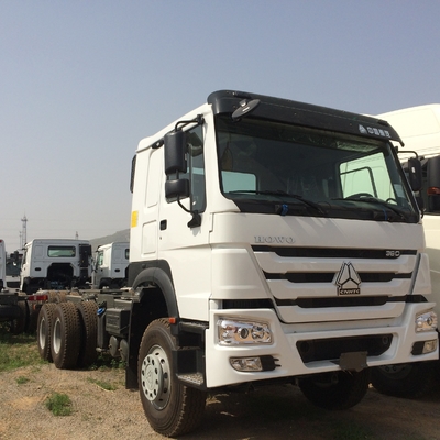 Weißer SINOTRUK HOWO 6X4 Emissionsgrenzwert des Schwergut-LKW-Euro-II