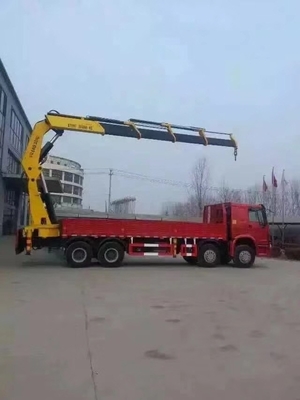 Fracht-LKW Howo 8x4 brachte Kran 12ton zu einer 20 Tonnen-Hochleistung an